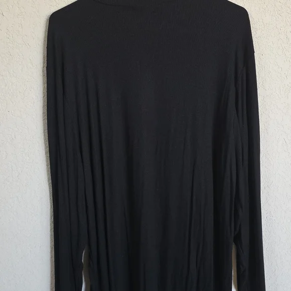 NWT Hot Topic Size 3X Black Planchette Cutout Mock Neck Long-Sleeve Top - Picture 7 of 7